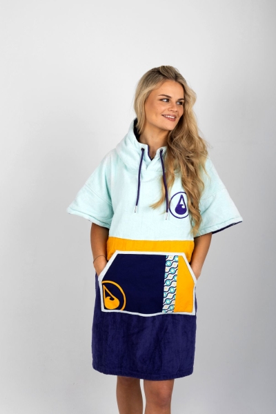 WAVE HAWAII Poncho Maneiro